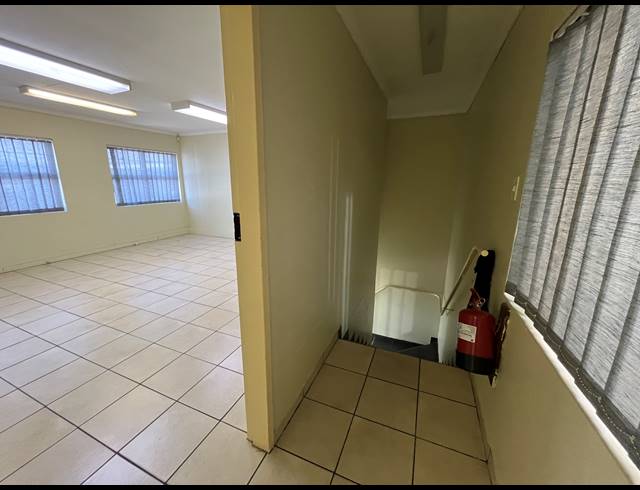 625M² WAREHOUSE TO LET IN SEBENZA